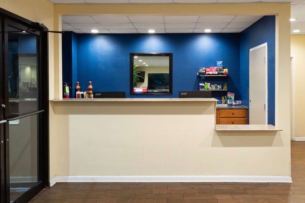Days Inn by Wyndham Biloxi Beach - photo 7