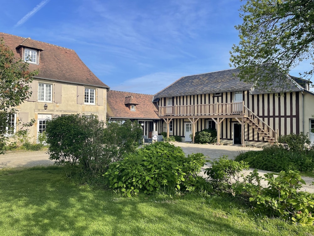 Domaine les Marronniers — hotel in Cambremer