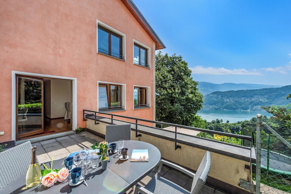 Vernate Lugano Lake Sweet View — 4-Star Luxury Hotel in Bioggio, Switzerland