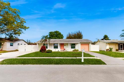 Coastal Cottage — 4-Star Luxury Hotel in Bradenton, United States