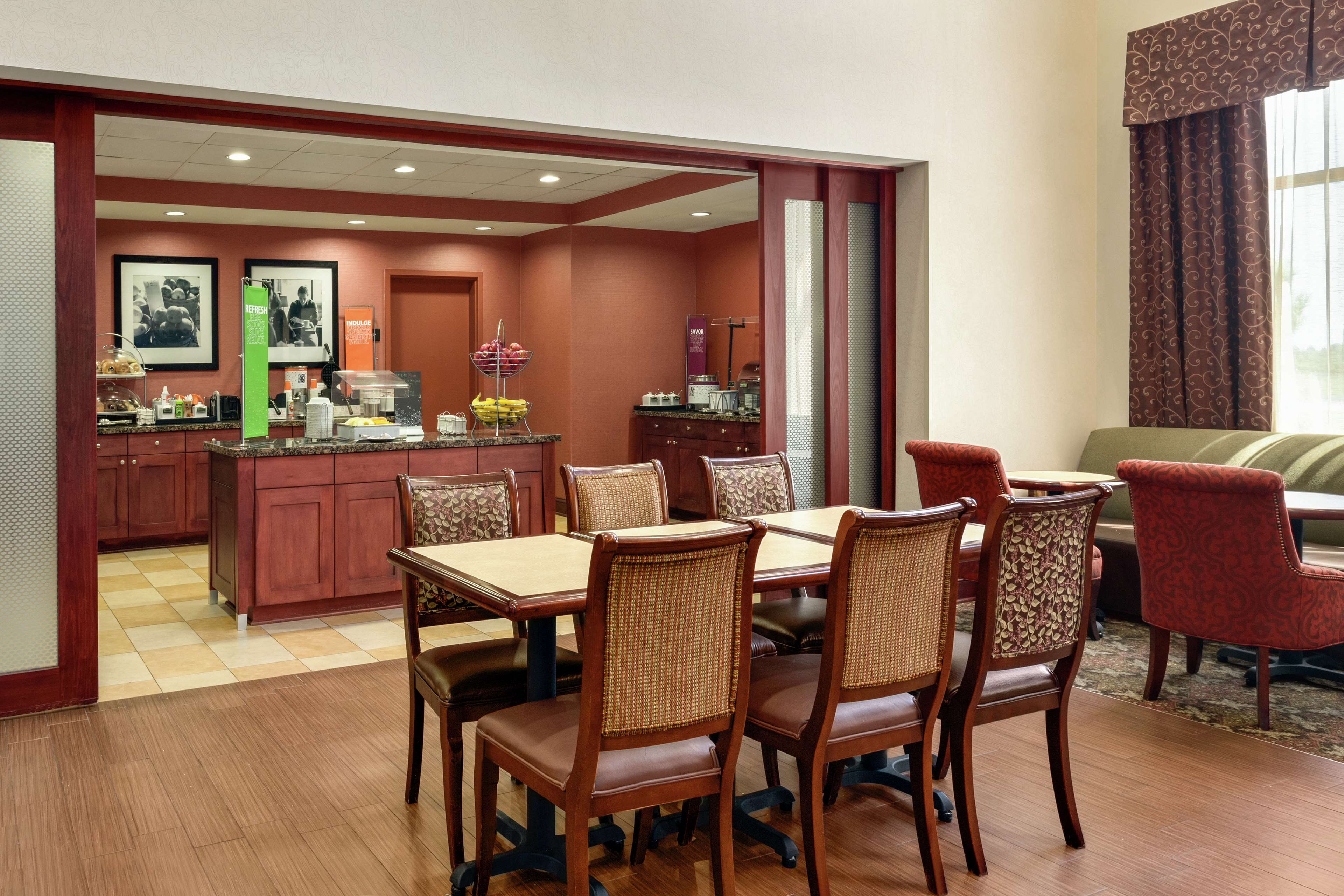 Hampton Inn & Suites Prattville - photo 9