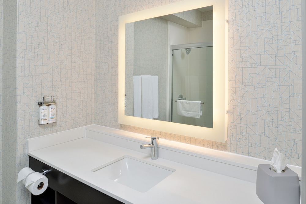 Holiday Inn Express & Suites Carthage by IHG - photo 42