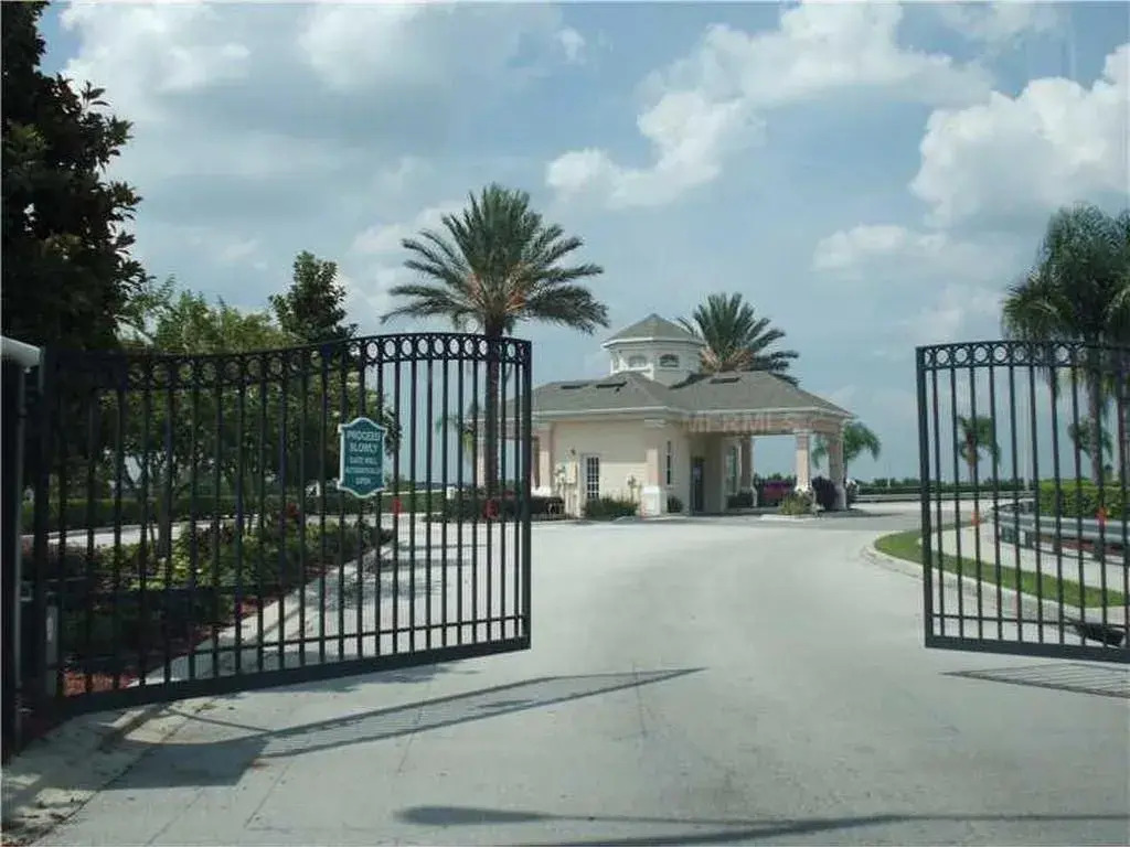 Beautiful Vacation Condo at Windsor Palms Resort - photo 14