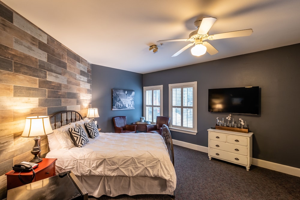 Gruene River Hotel & Retreat - photo 28