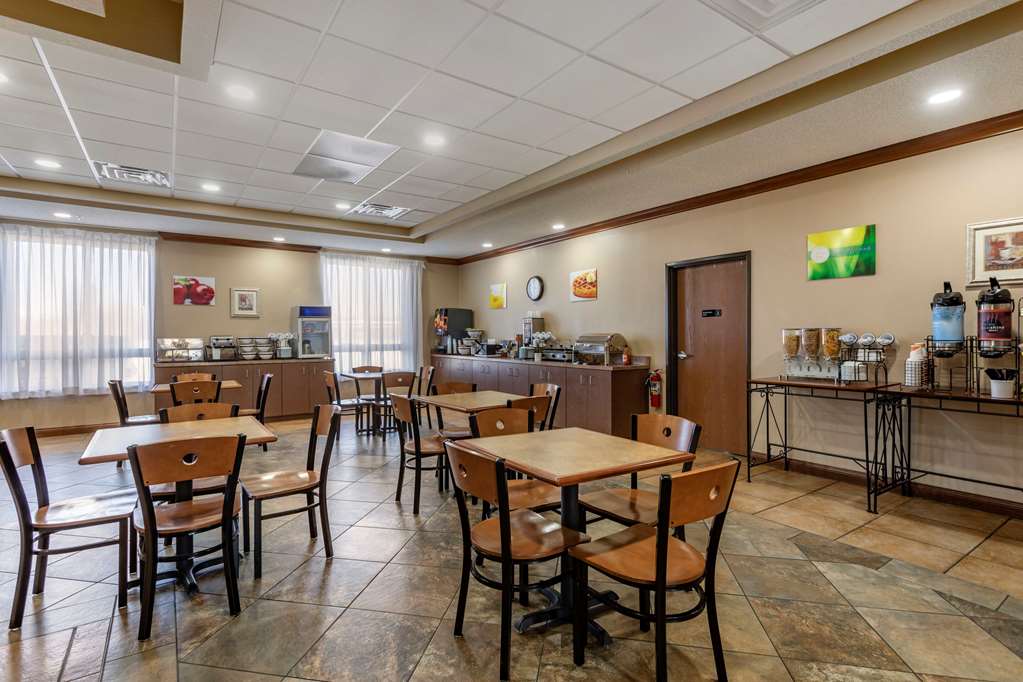 Quality Inn & Suites Rockport Owensboro North - photo 29