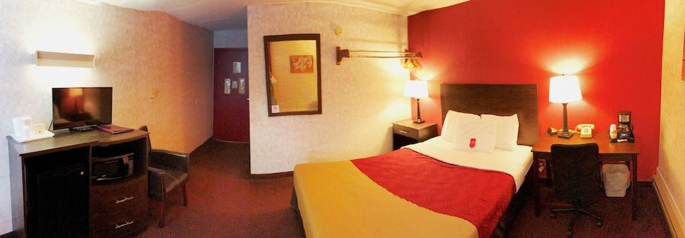 Econo Lodge 1000 Islands - photo 19