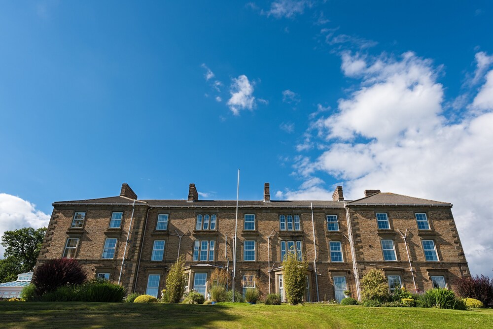 Gilsland Hall Hotel — hotel in Brampton