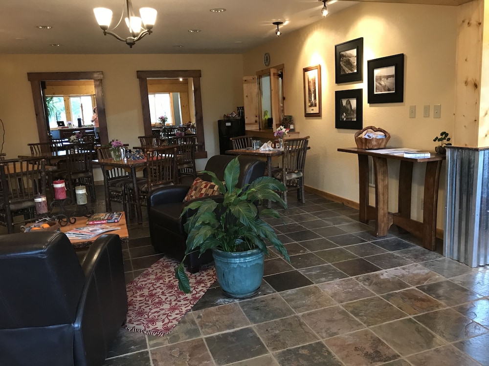 Carson Ridge Luxury Cabins - photo 5