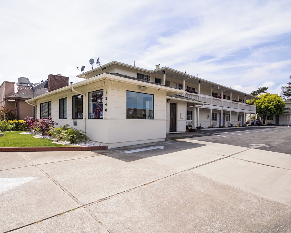 Fisherman’s Cove Inn in Monterey, United States