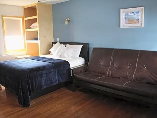 Lakes Inn - photo 18