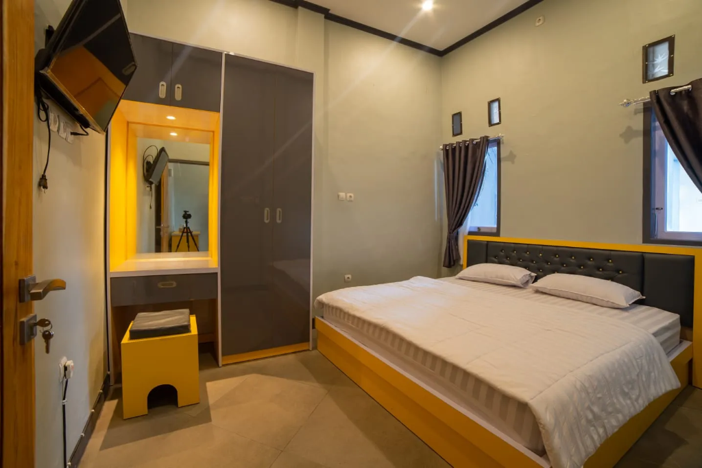 Asera Homestay — 4-Star Luxury Hotel in Sumbawa Besar, Indonesia