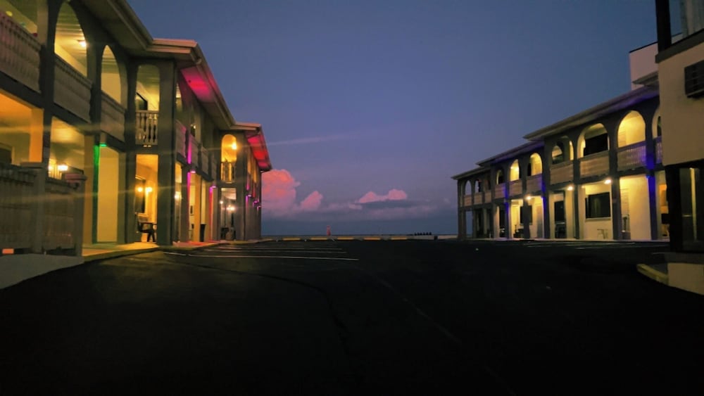 La Bella Oceanfront Inn - photo 19