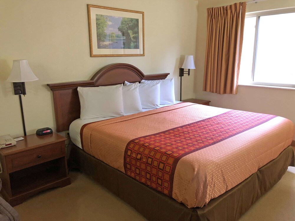 Americas Best Value Inn & Suites Independence VA - photo 5