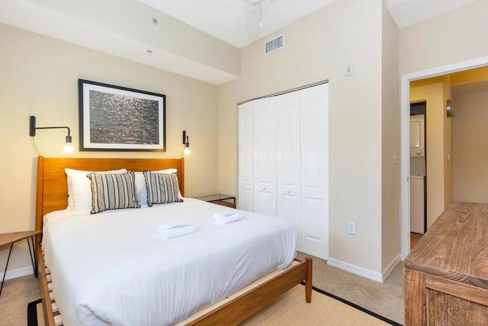 Dharma Home Suites South Miami at Red Road Commons - photo 21