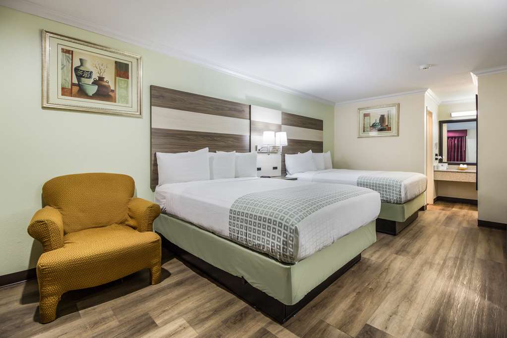 Americas Best Value Inn Columbus TX - photo 7