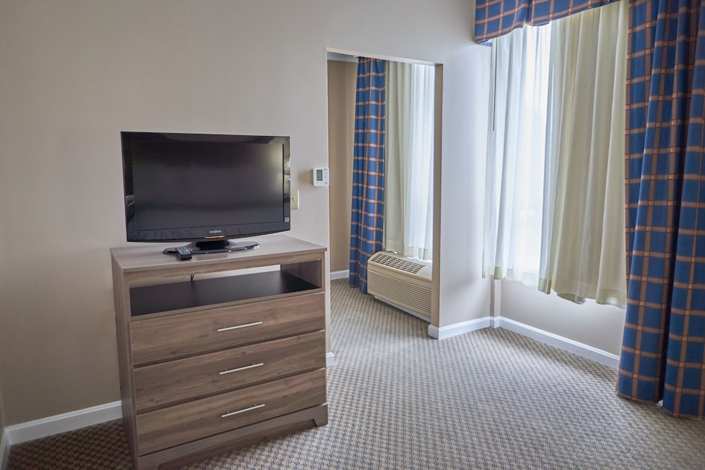 Seaport Resort & Marina - photo 11