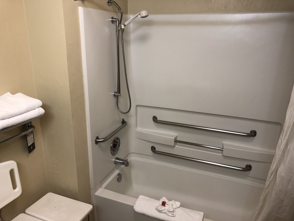 Super 8 by Wyndham Kennewick - photo 30