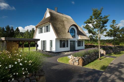 Ferienhaus Schilfrohrsaenger 45 — 4-Star Luxury Hotel in Barth, Germany