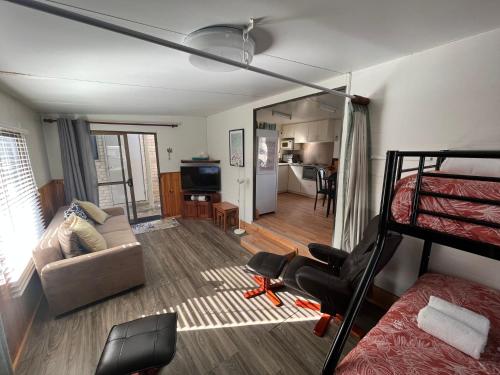 Goin Coastal — hotel in Busselton