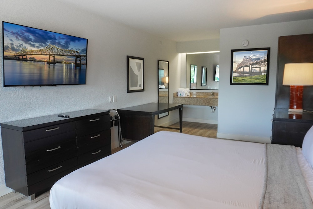 FairBridge Inn Express Baton Rouge - photo 17