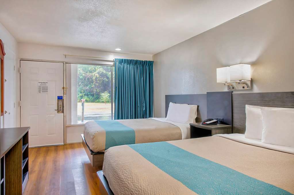 Motel 6 Byron GA - photo 7