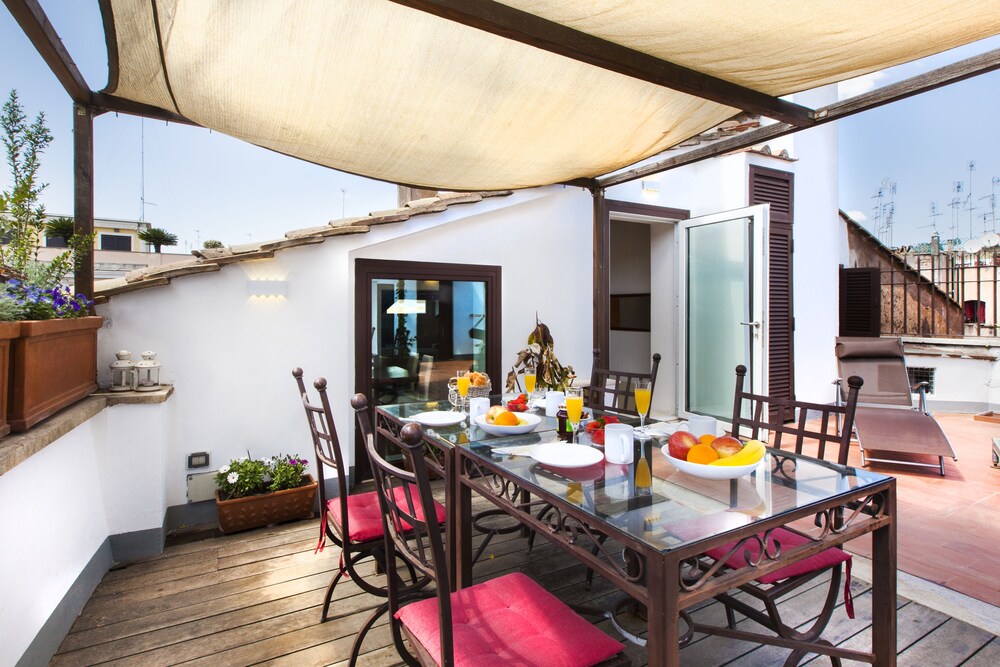 Habitat's Pantheon Apartments — 4-Star Luxury Hotel in Rome, Italy