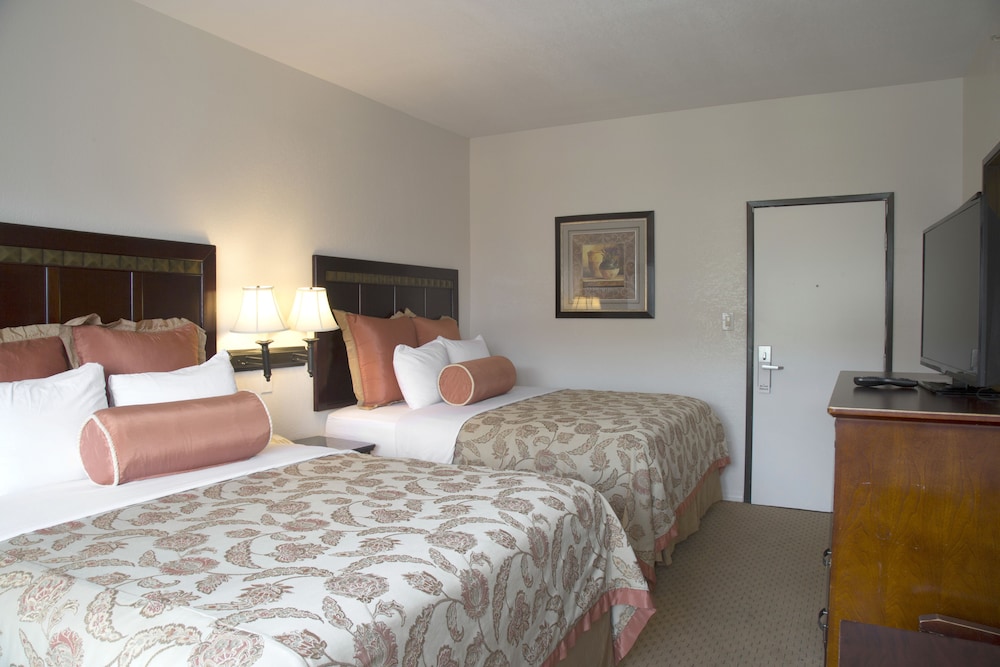 Harborview Inn & Suites San Diego Harbor - photo 12