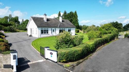 Cherrymount Cottage — 4-Star Luxury Hotel in Enniskillen, United Kingdom