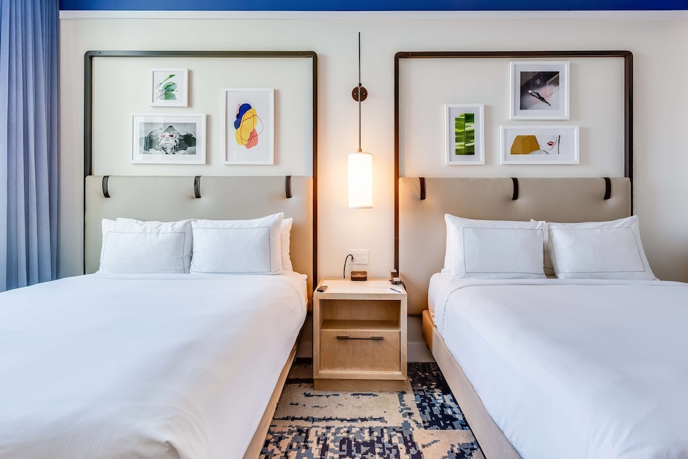 SERENA Hotel Aventura Miami Tapestry Collection by Hilton - photo 26