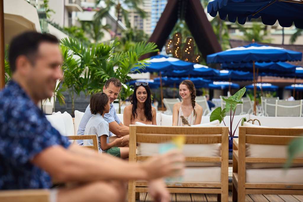 Outrigger Reef Waikiki Beach Resort - photo 10