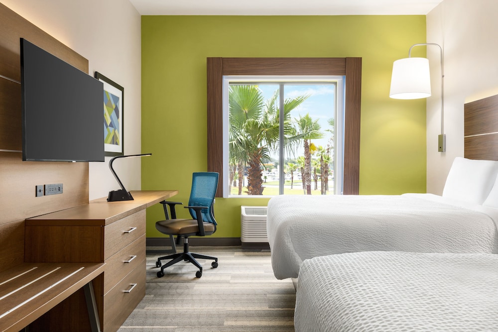 Holiday Inn Express Hotel & Suites Waycross by IHG - photo 20