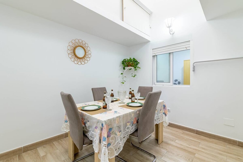 Alterhome Padilla Las Palmas in Las Palmas De Gran Canaria, Spain