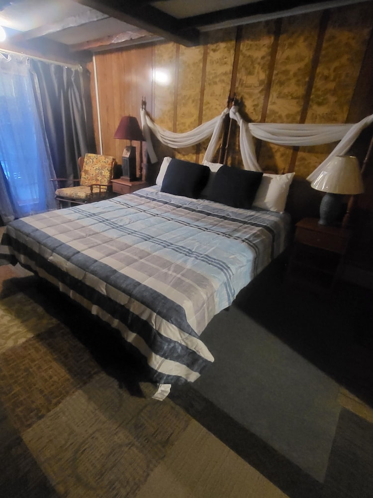 Pocono Mountains Hotel and Spa - photo 73