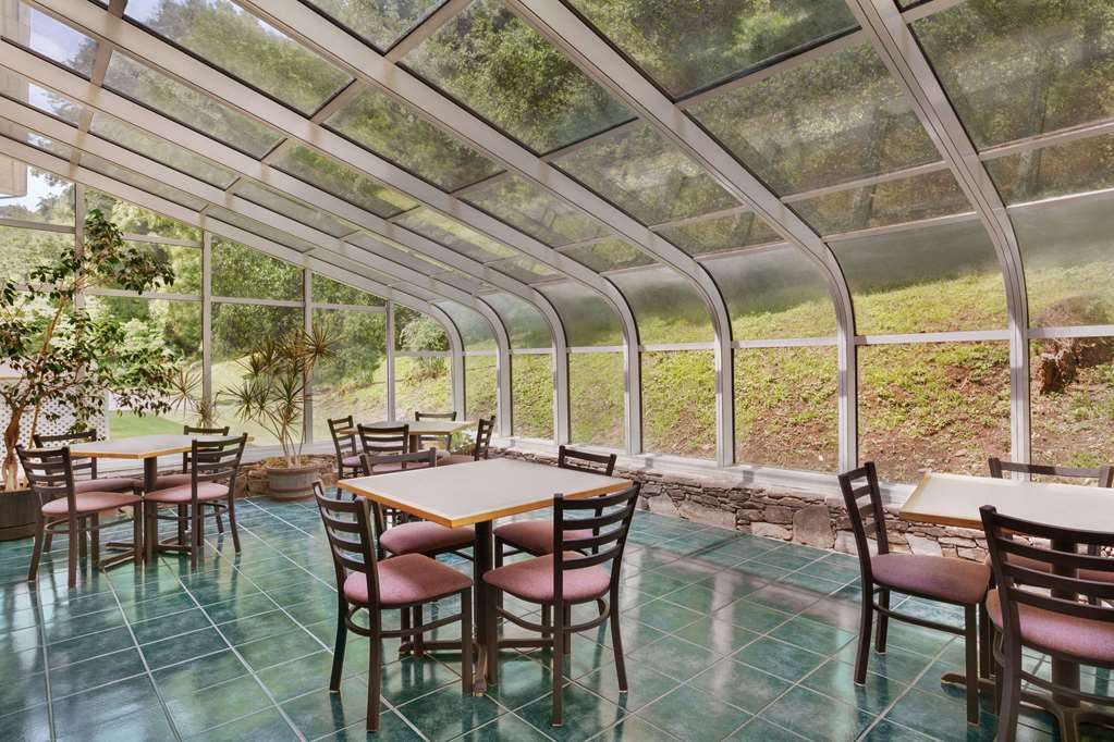 Super 8 by Wyndham Cherokee - photo 6