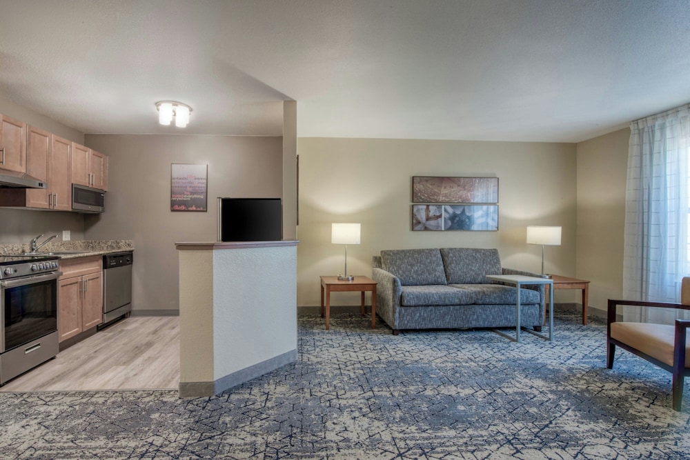 TownePlace Suites by Marriott Raleigh Cary Weston Parkway - photo 16
