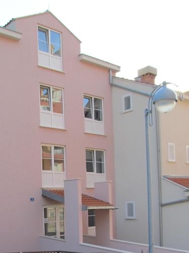 Apartments Marina