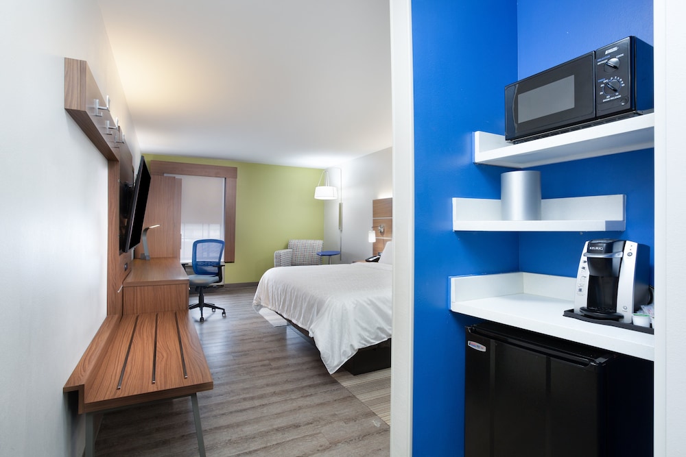 Holiday Inn Express Hotel & Suites Morehead Cty by IHG - photo 3