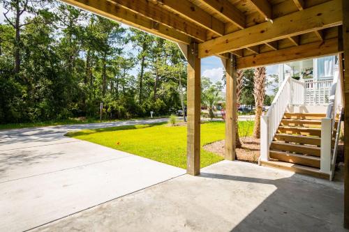 Paradise Pointe by Oak Island Accommodations - photo 44