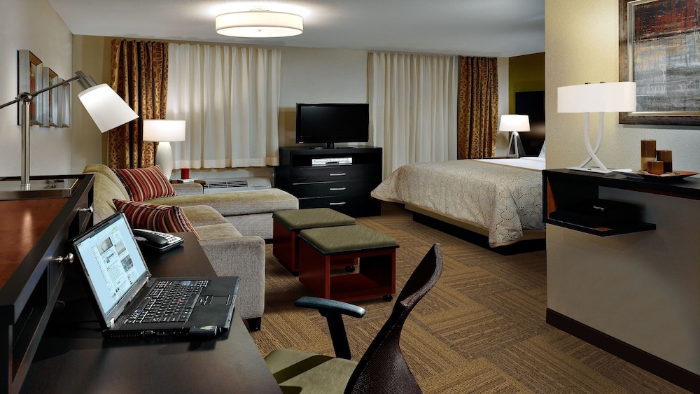 Staybridge Suites Dearborn MI an IHG Hotel - photo 3
