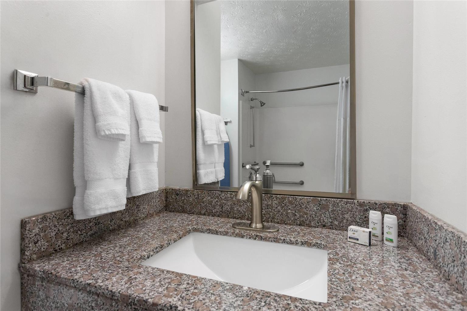 Baymont by Wyndham Piqua - photo 18