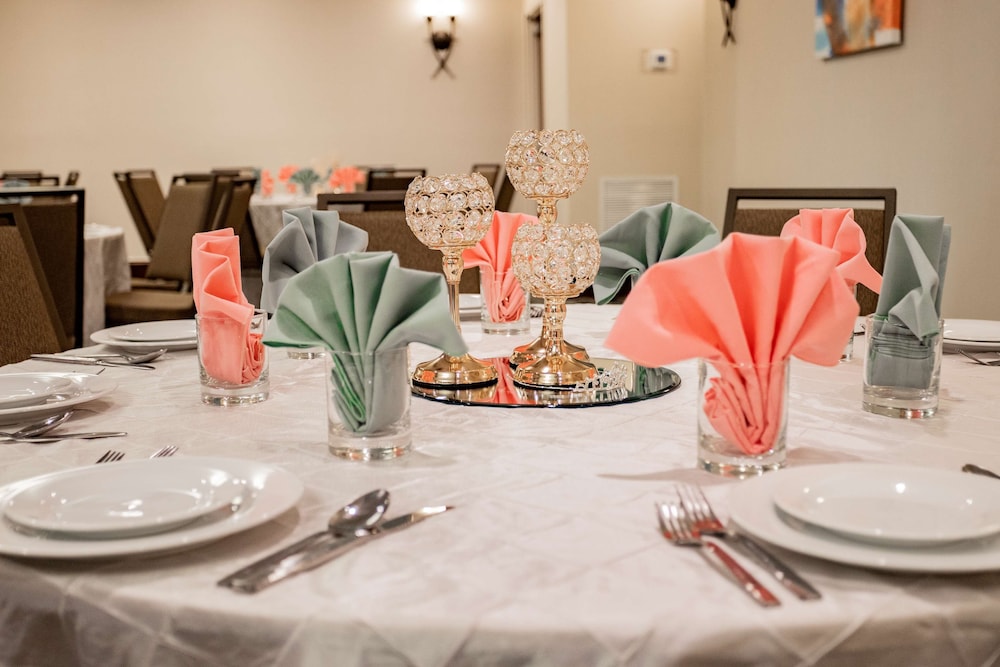 Hilton Garden Inn Winchester - photo 48