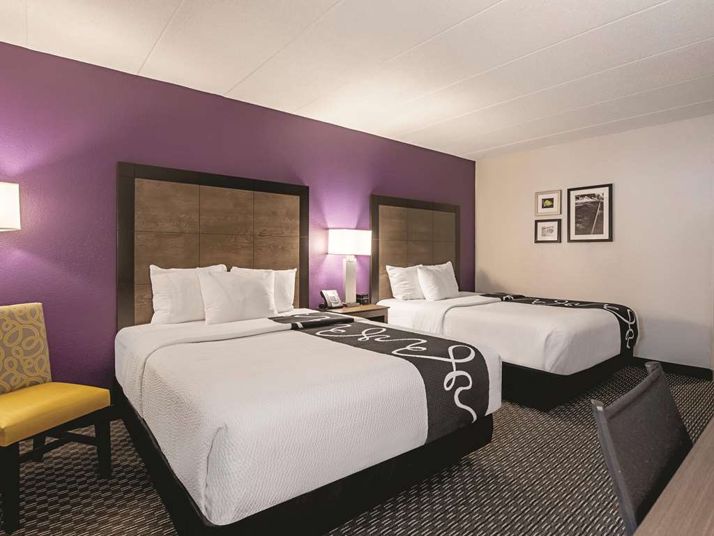 La Quinta Inn & Suites by Wyndham Portland DT Maine Med - photo 15