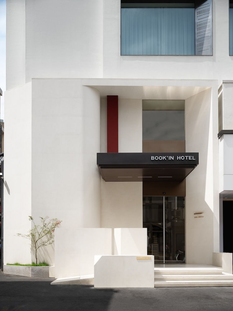 Book'in Hotel - last minute hotel in Changsha