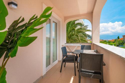 Apartments Gerta with Terrace — 4-Star Luxury Hotel in Baska, Croatia