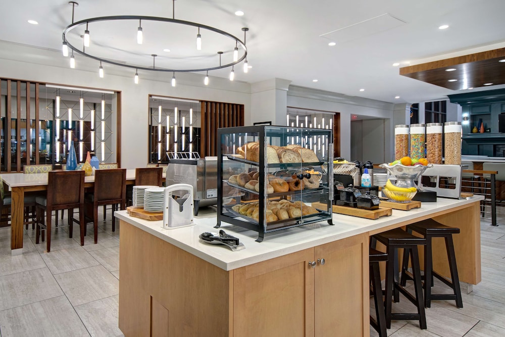 Hilton Garden Inn Terre Haute - photo 65
