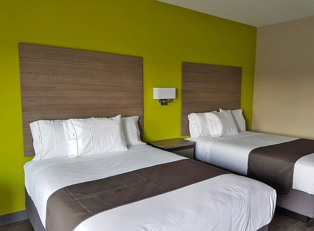 Empire Inn Cypress - photo 6