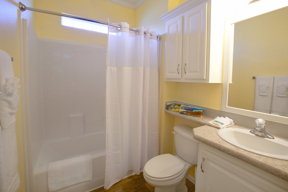 Ocean Breeze RV Resort - photo 17