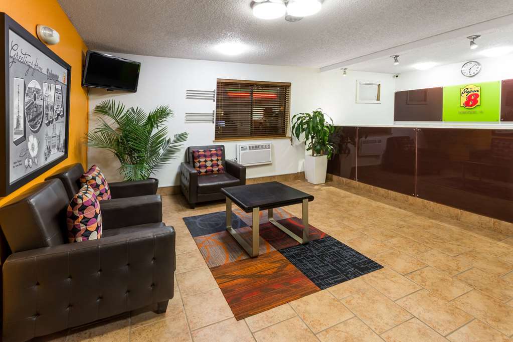 Super 8 by Wyndham Dubuque - photo 5