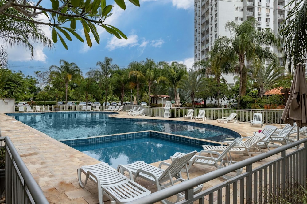Charme na Barra da Tijuca Ótimo wifi SA508 Z10 — 4-Star Luxury Hotel in Rio De Janeiro, Brasil