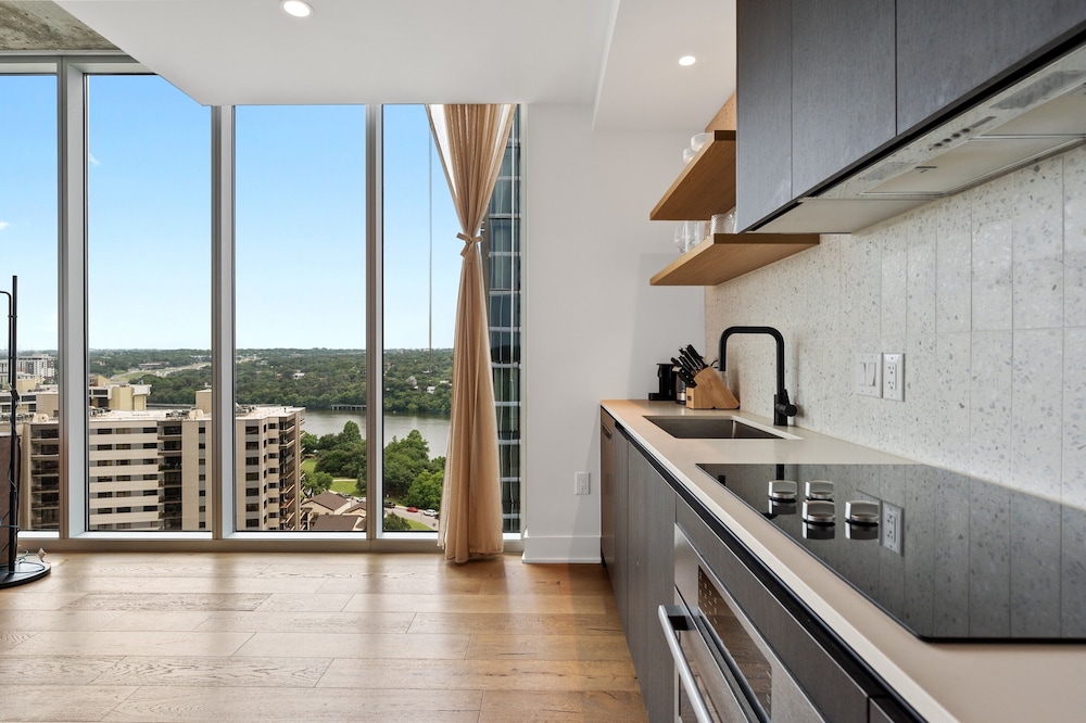Austin Condo Hotel - photo 330